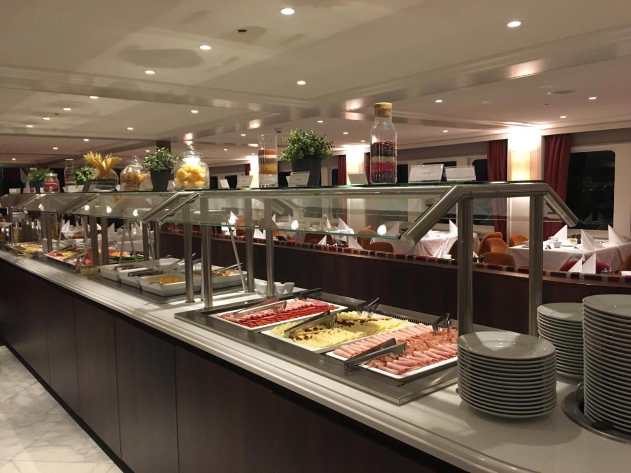 Hotel Select Ms Charles Dickens - Frankfurt Frankfurt nad Menem Zewnętrze zdjęcie