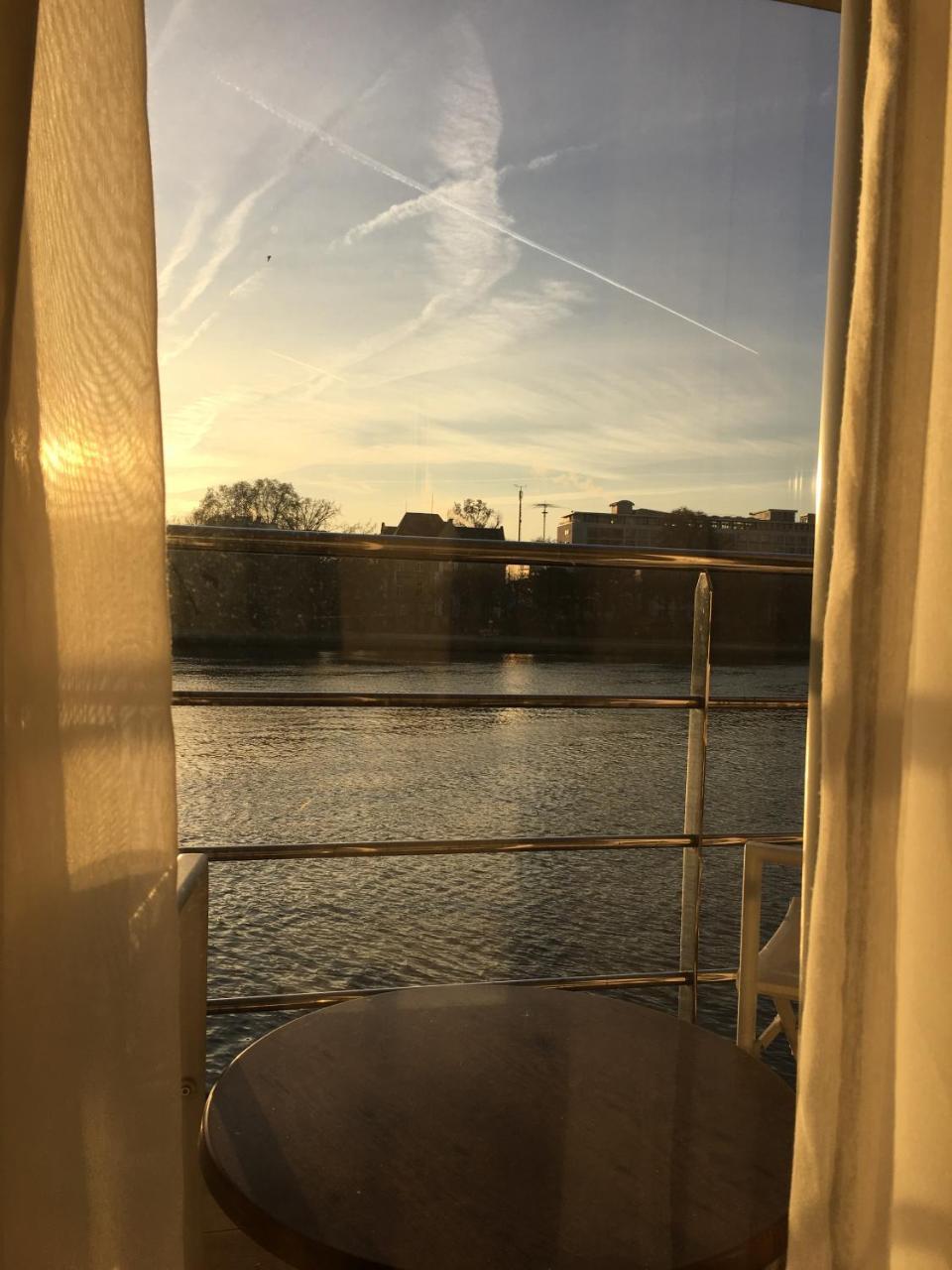 Hotel Select Ms Charles Dickens - Frankfurt Frankfurt nad Menem Zewnętrze zdjęcie