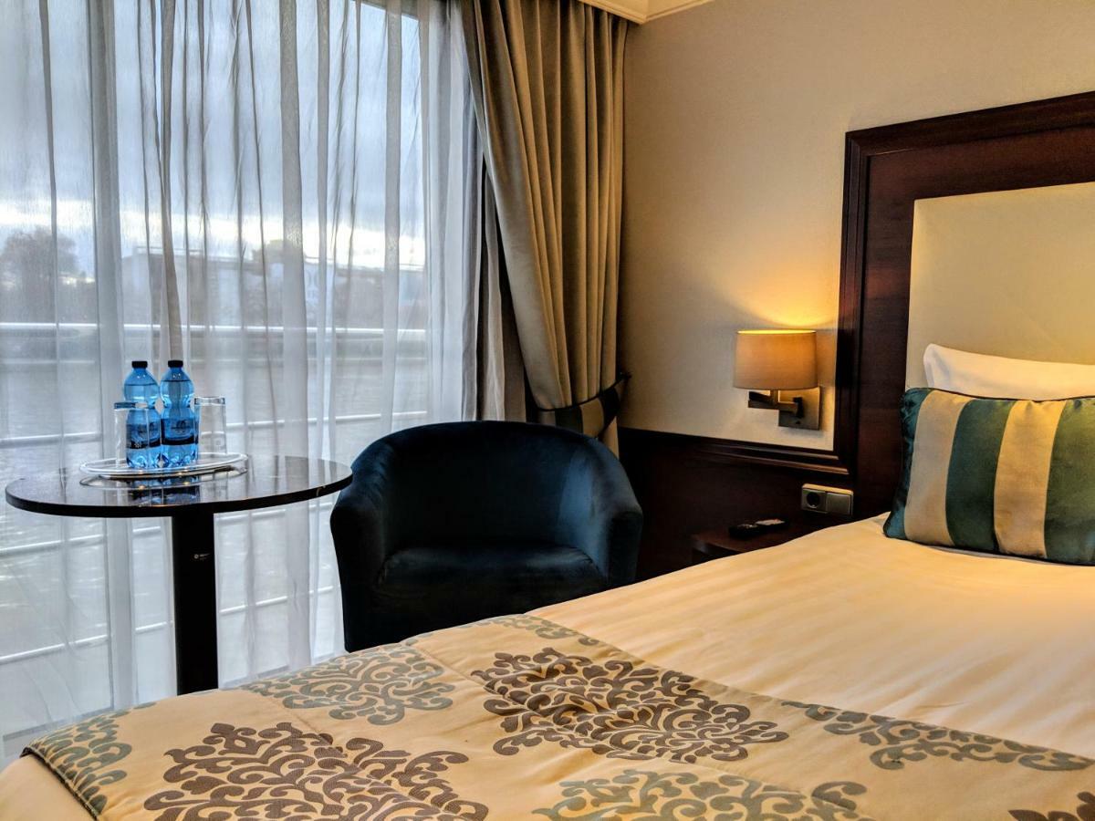 Hotel Select Ms Charles Dickens - Frankfurt Frankfurt nad Menem Zewnętrze zdjęcie